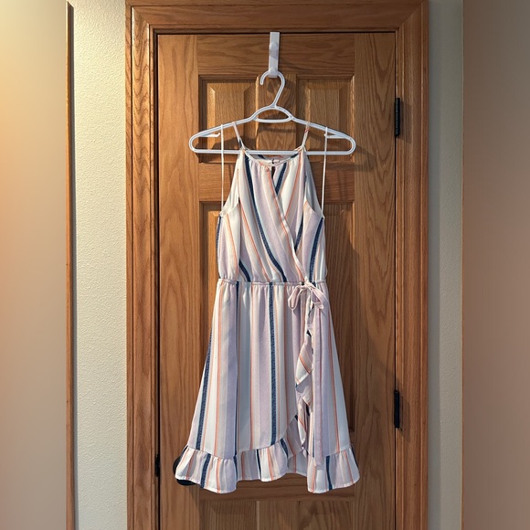 Francesca’s Harper Heritage sleeveless halter crossover dress with tie belt, S - Picture 1 of 7
